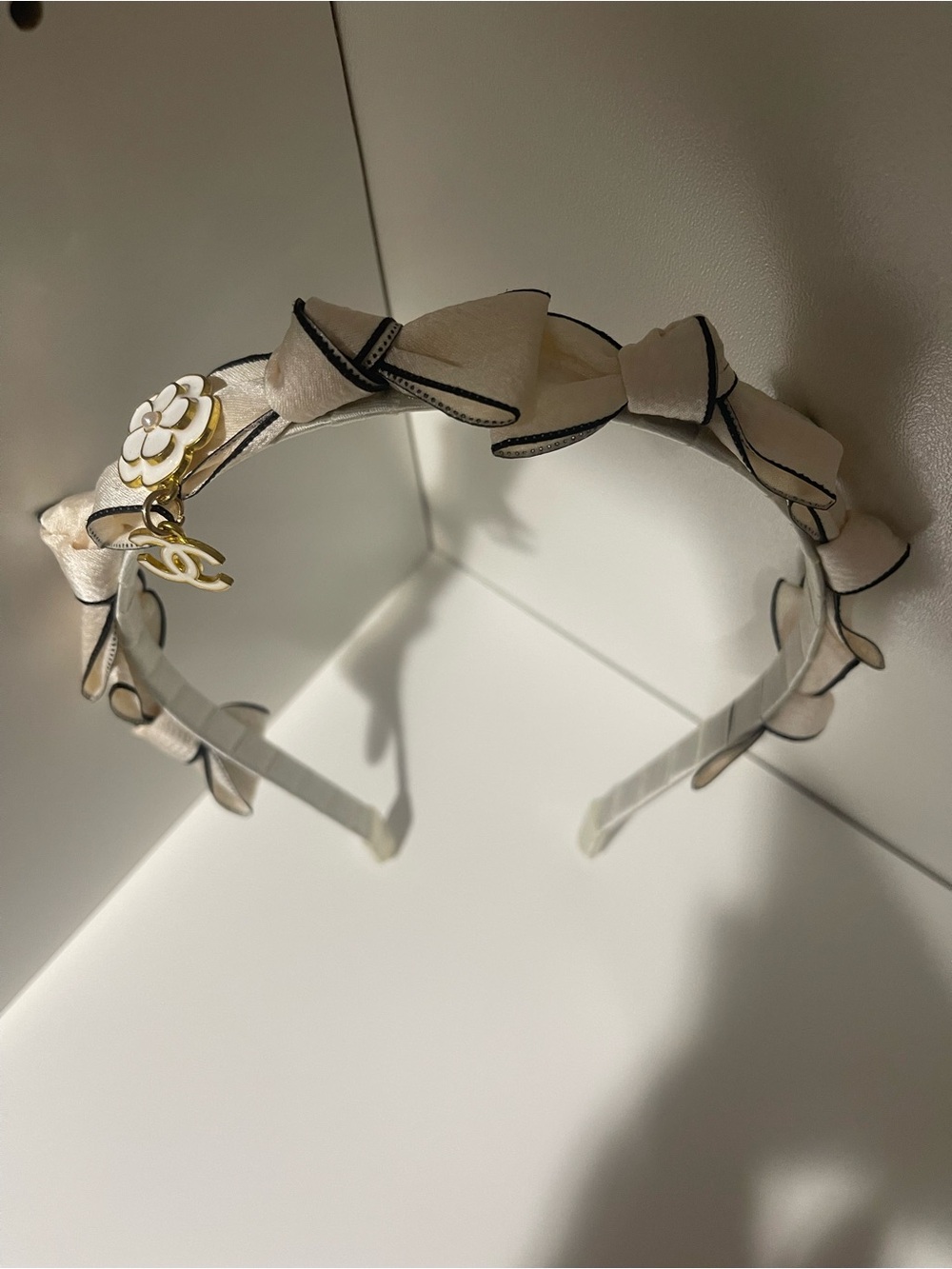 Cream Bow Headband - handmade - Picture 4 of 4